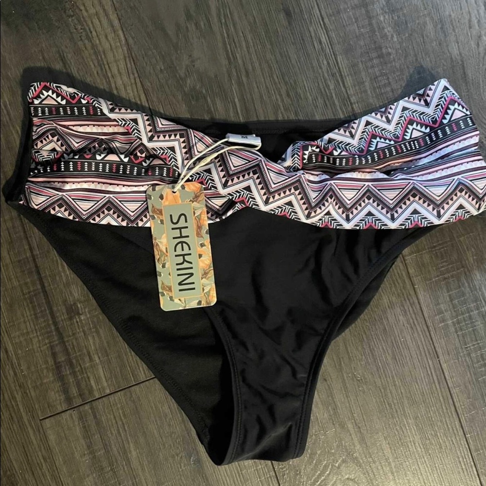Women's Cheeky Swimsuit Twist Front Bikini Bottoms